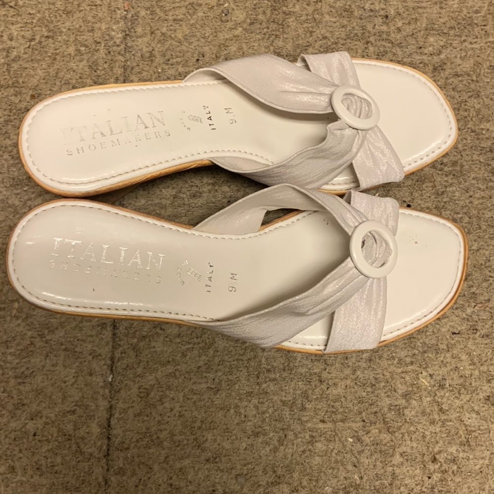 Italian Shoemakers White Wedge Sandal 9.5